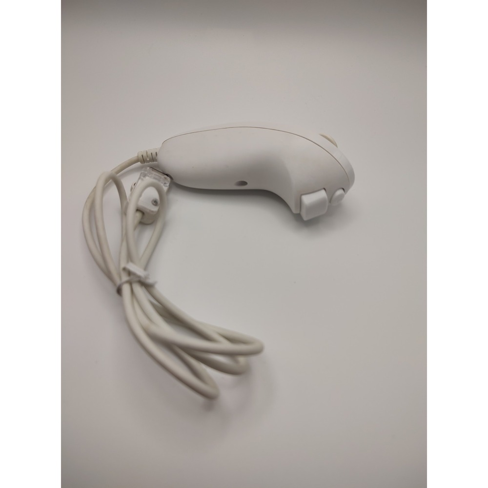 Wii Nunchuck Controller  OEM NINTENDO‎ WII  Genuine Official RVL-004